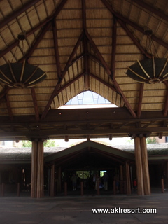 Entrance overhang 2